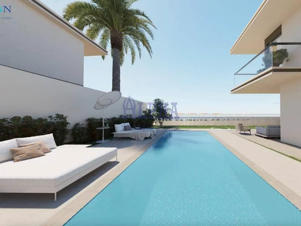 | Beach Front| 5 Bedroom with Private beach Access-4-4