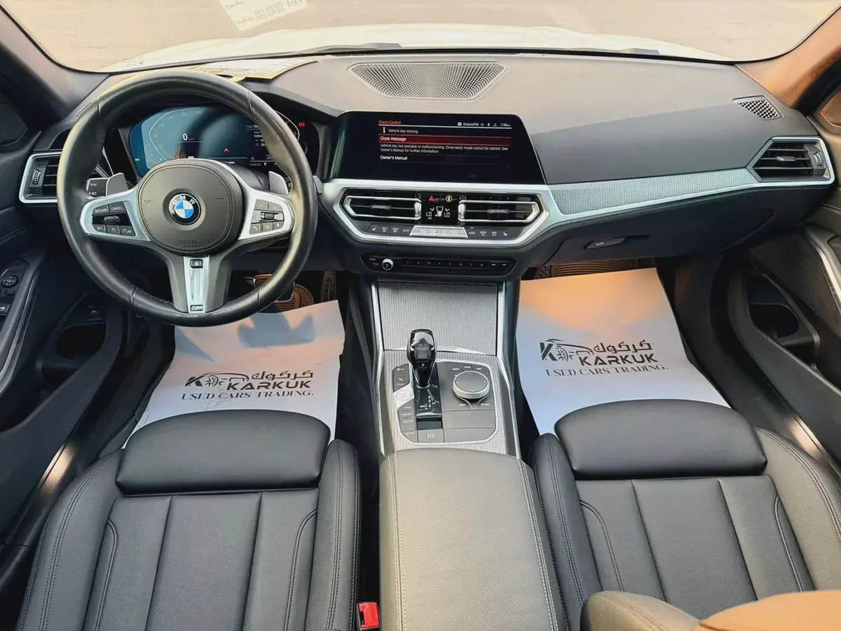 BMW 330I-8-8