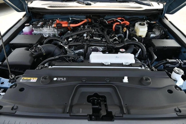 Toyota Prado LC 250 i- FORCE First Edition Hybrid