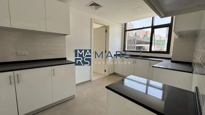 SPACIOUS 4BHK END UNIT VILLA FOR RENT IN NASMA-5
