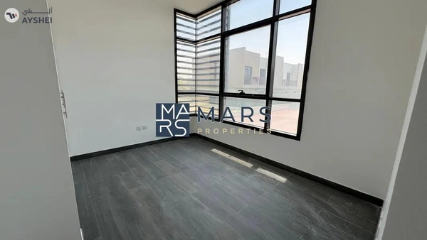 SPACIOUS 4BHK END UNIT VILLA FOR RENT IN NASMA