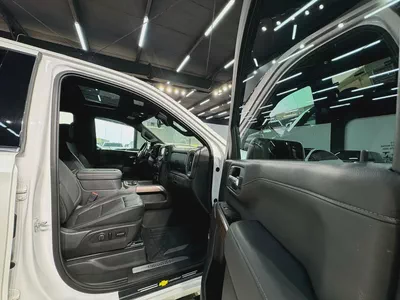 2022 Chevrolet Silverado 1500 High Country - Premium Edition-12