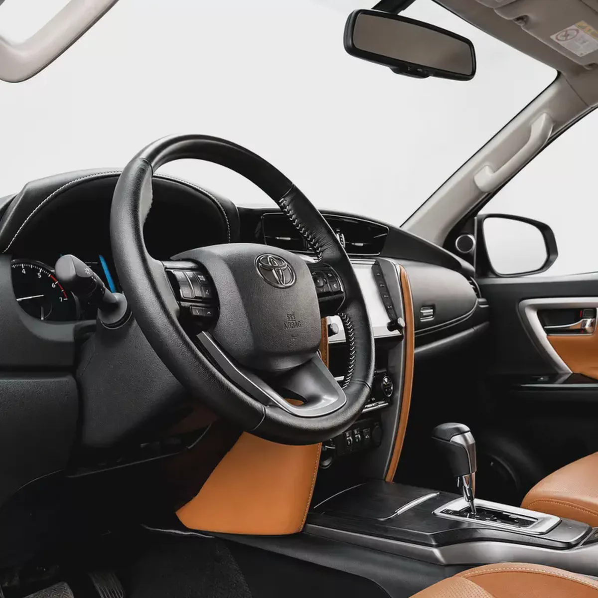 AED 2,874 P.M • 0% Downpayment • Toyota Fortuner VXR • Agency Warranty-8-8