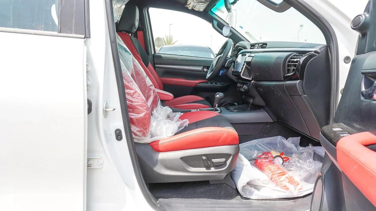 Toyota Hilux GR SPORT 4.0L V6-7-7