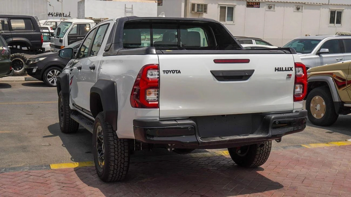 Toyota Hilux GR SPORT 4.0L V6-19-19
