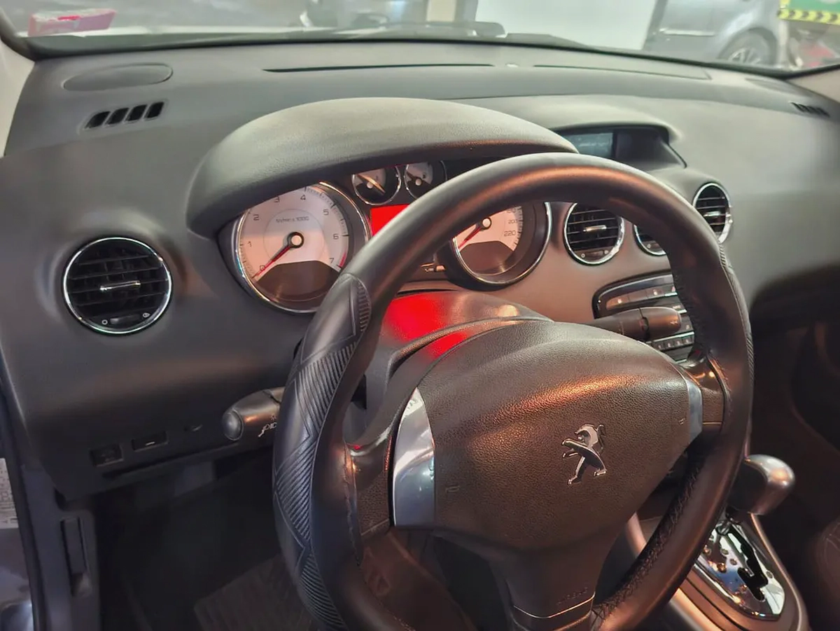 Peugeot 408 Active Plus 2014 GCC Specs-2-2