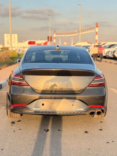 Genesis G70 Platinum 2.0L AWD-2