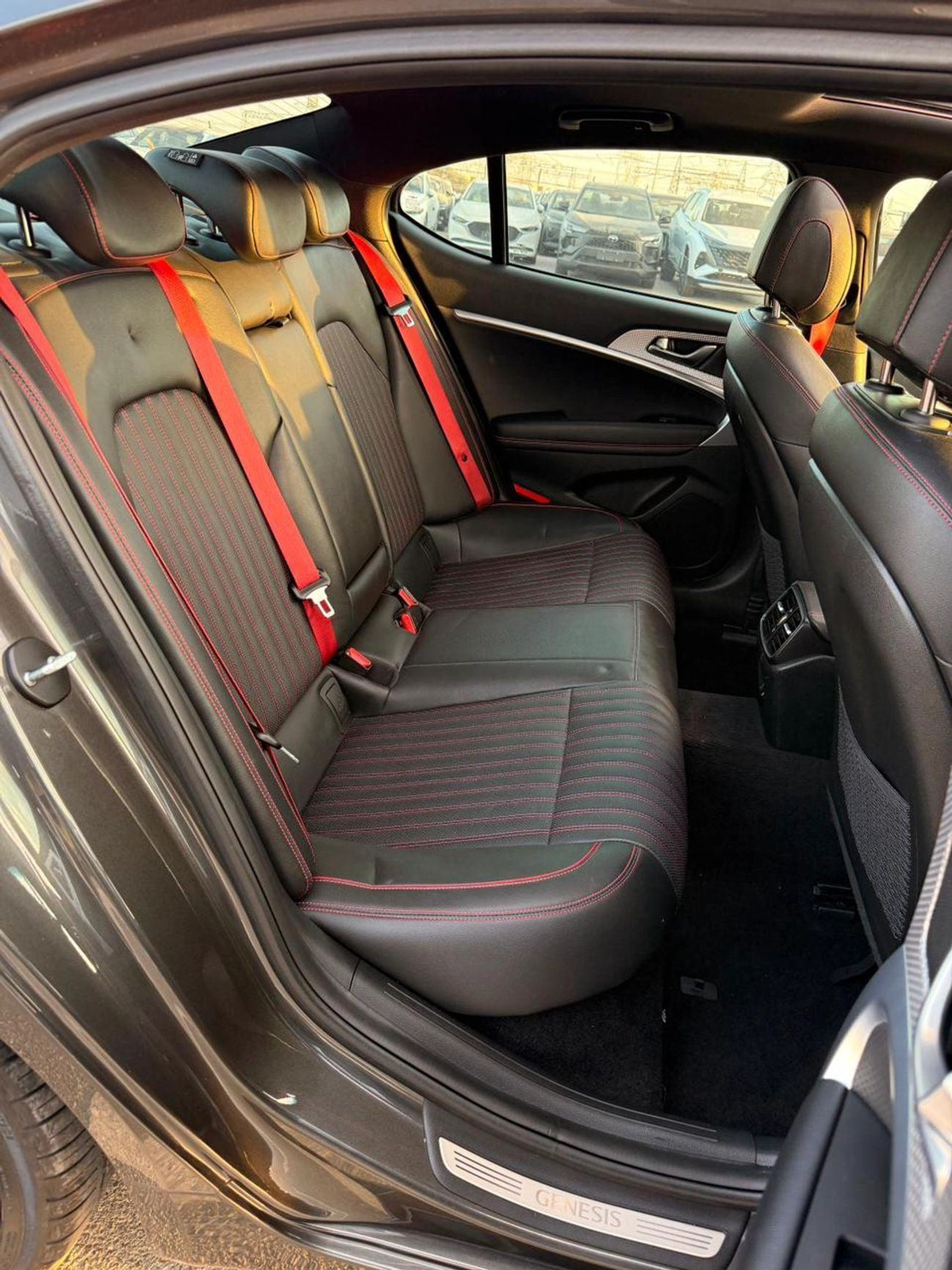 Genesis G70 Platinum 2.0L AWD-16-16