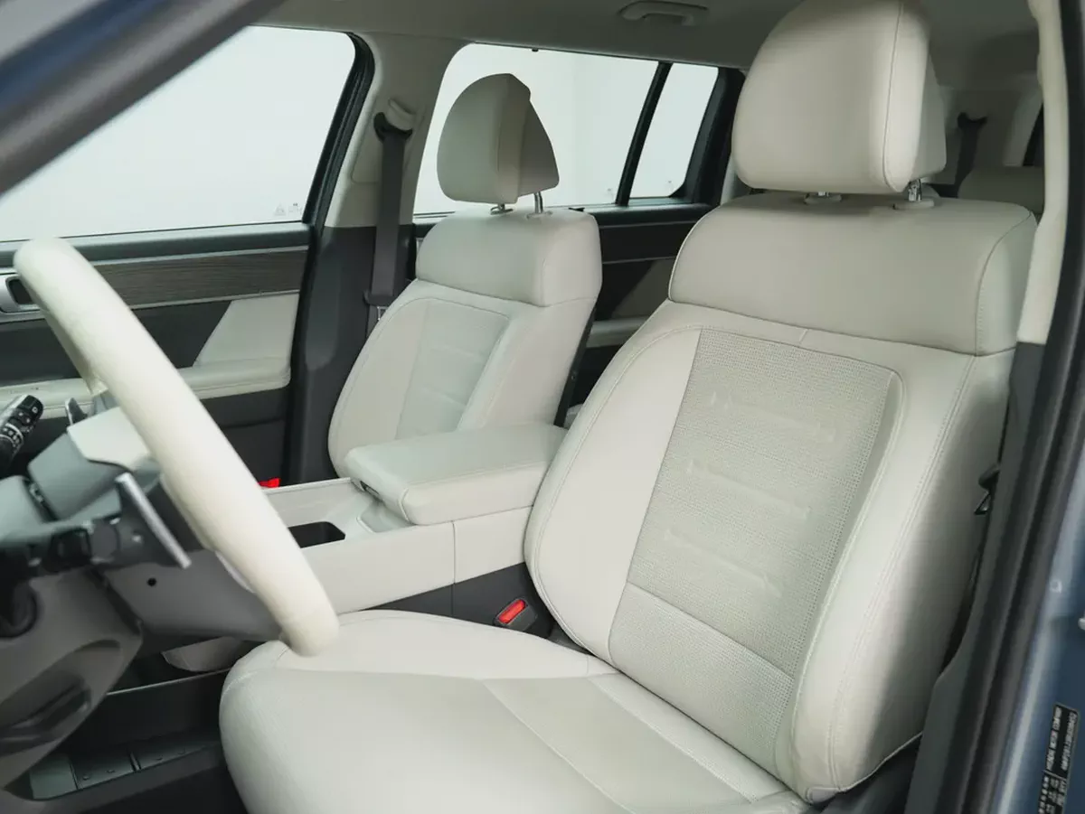 2025 Hyundai Santa Fe SE | GCC Specs | Brand New-9-9