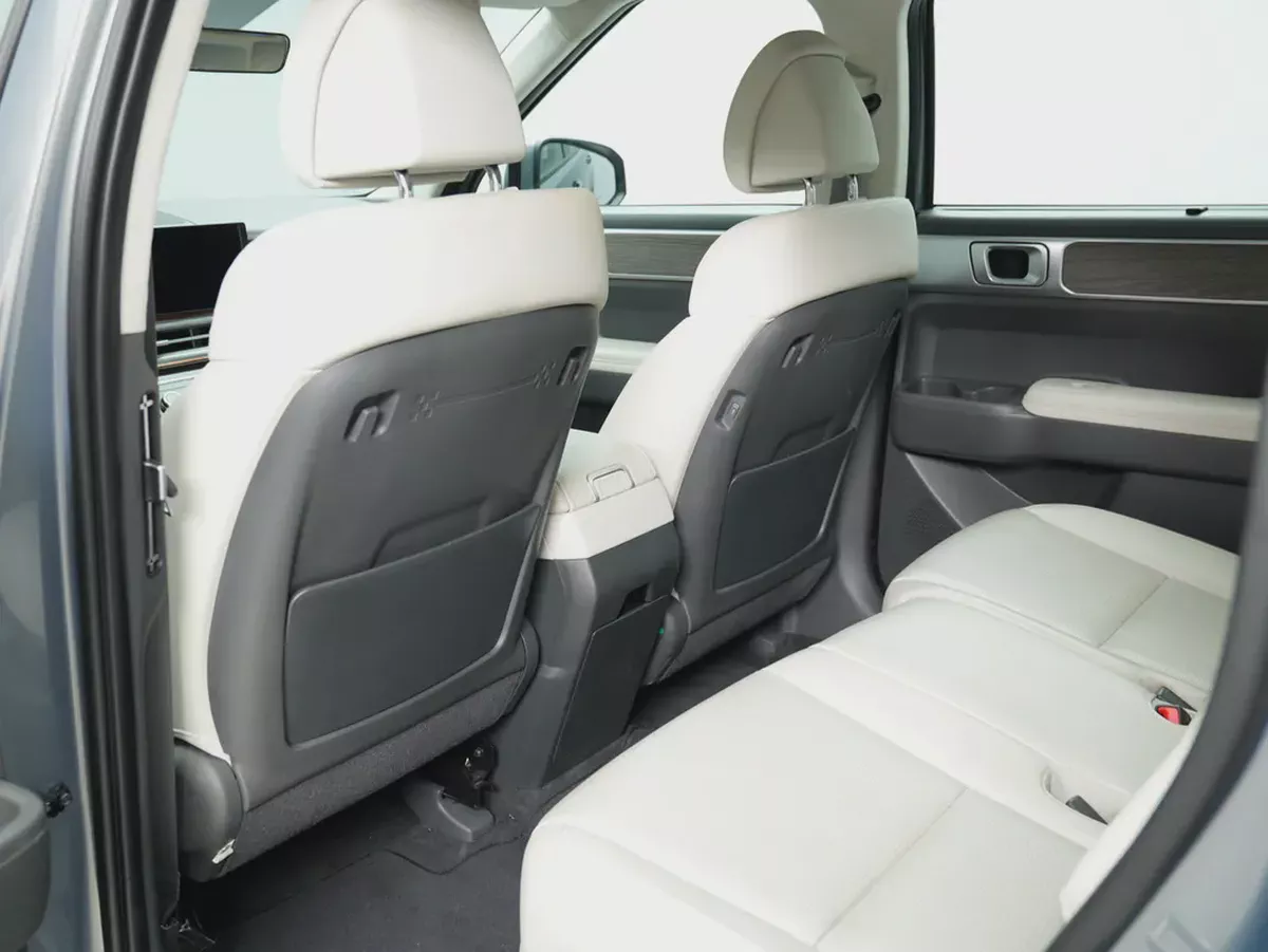 2025 Hyundai Santa Fe SE | GCC Specs | Brand New-13-13