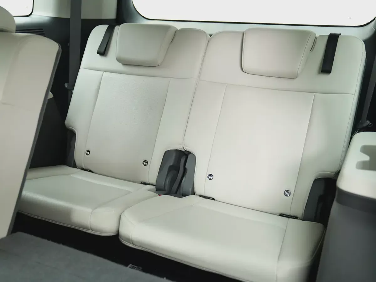 2025 Hyundai Santa Fe SE | GCC Specs | Brand New-14-14