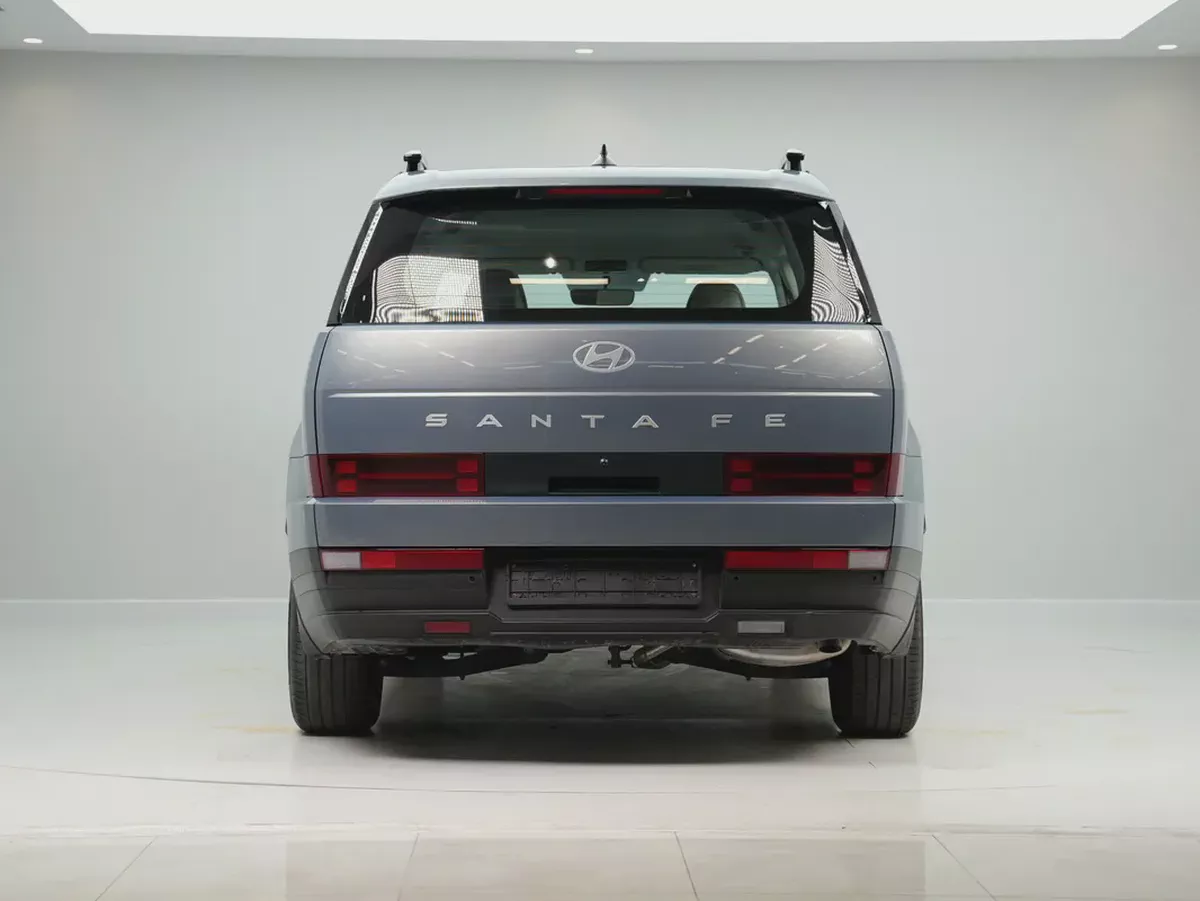 2025 Hyundai Santa Fe SE | GCC Specs | Brand New-5-5