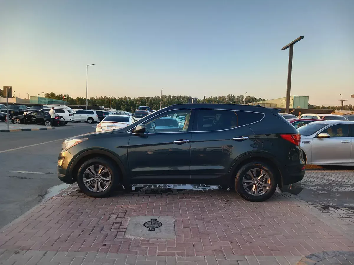 Hyundai Santafe 2013 Model perfect Condition Smoothly Drive Ready for Registration-3-3