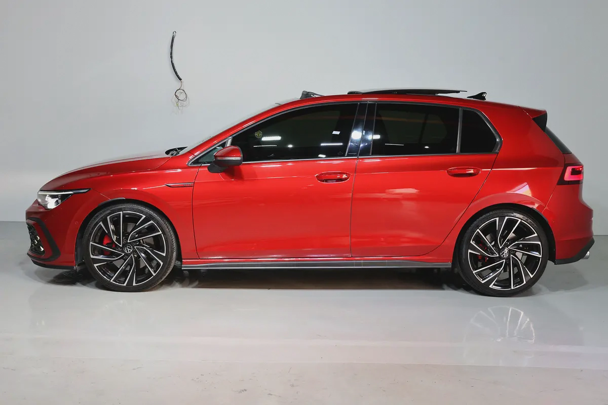 2021 Volkswagen Golf GTI | GCC Specs | Low Mileage-6-6
