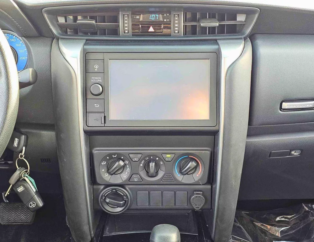 Toyota Fortuner EXR G | 2.7L V4 PETROL | ALLOY RIMS | MANUAL A/C | 4WD | CODE # G GRAY-5-0
