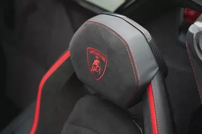 2022 Lamborghini Aventador Ultimae-8