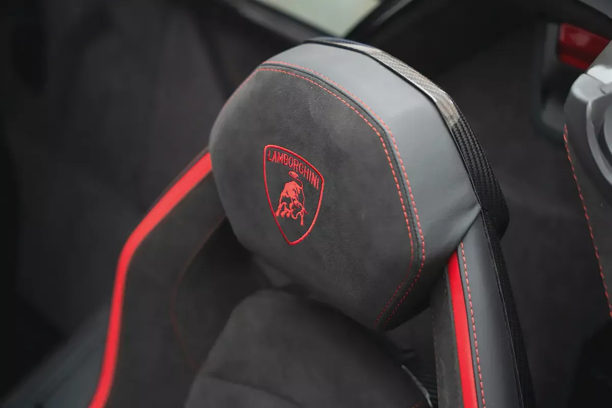 2022 Lamborghini Aventador Ultimae-8-8