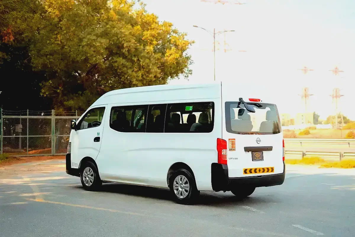 High-Roof 13-Seater Passenger Van | Manual | GCC Specs | Ref#N85546-3-3