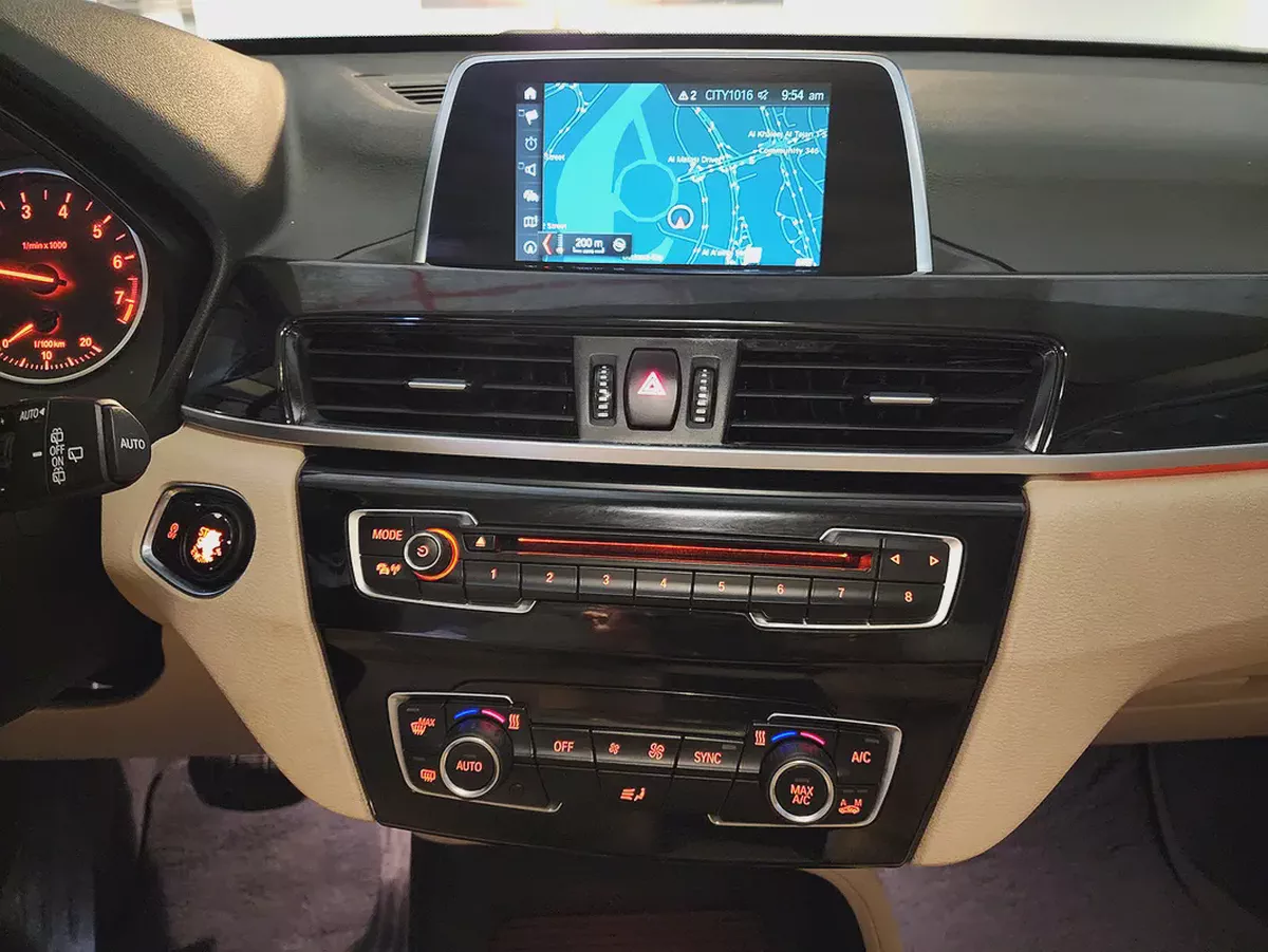 BMW X1 SDrive20i V4 2.0 2018 Model GCC Specs In Perfect Condition-15-15