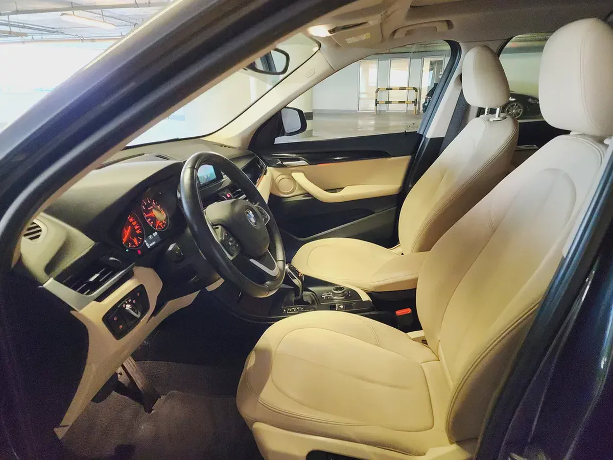 BMW X1 SDrive20i V4 2.0 2018 Model GCC Specs In Perfect Condition-8-8