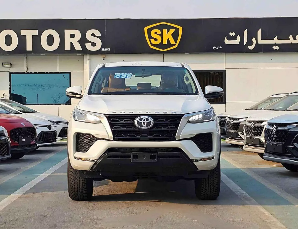 Toyota Fortuner 2.4L V4 DIESEL / MANUAL A.C / MID OPTION 4WD (CODE # FD24B)