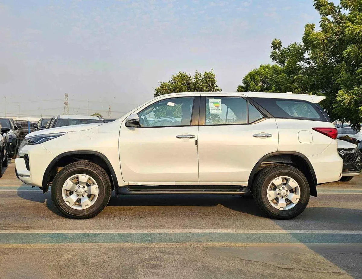 Toyota Fortuner 2.4L V4 DIESEL / MANUAL A.C / MID OPTION 4WD (CODE # FD24B)-2-0