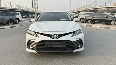 Toyata Camry LE Hybrid 2021 GCC specs, Free offers! Bank loan can be arranged!-2