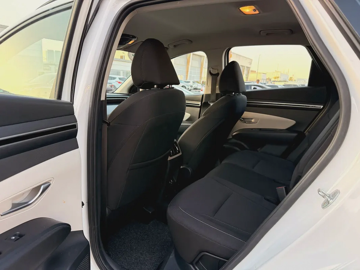 2022 Hyundai Tucson Smart GCC Specs-9-9
