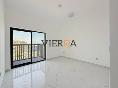 3 BR + MAID | Spacious unit | Ready To Move in-4