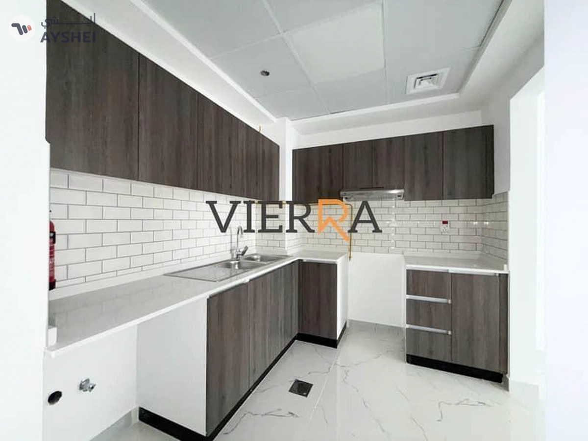 3 BR + MAID | Spacious unit | Ready To Move in-9-9