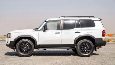 Toyota Prado ADVENTURE TOYOTA PRADO 250 2.4P AT FIRST EDITION MY2024 – WHITE-3