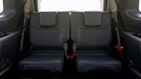 Toyota Prado ADVENTURE TOYOTA PRADO 250 2.4P AT FIRST EDITION MY2024 – WHITE