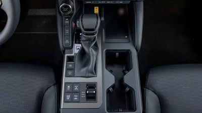 Toyota Prado ADVENTURE TOYOTA PRADO 250 WX 2.4P AT ADVENTURE – BLACK-18
