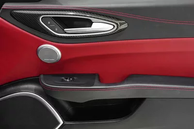 Alfa Romeo Giulia Quadrifoglio-8