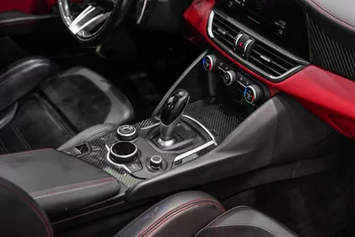 Alfa Romeo Giulia Quadrifoglio-4
