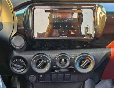 Toyota Hilux GLSG SINGLE CABIN || 2.7L PETROL M/T 4WD / DVD+CAMERA (CODE # GLS-G-SC)-12
