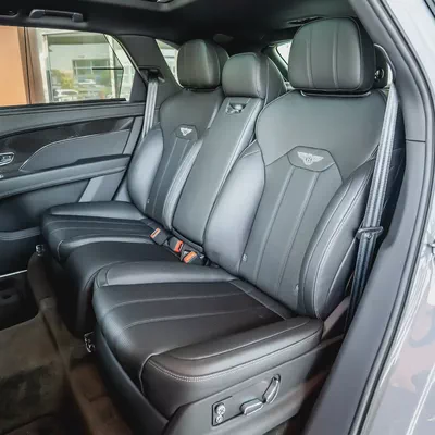 Bentley Bentayga EWB V8 2023  DONE ONLY 300KM-13