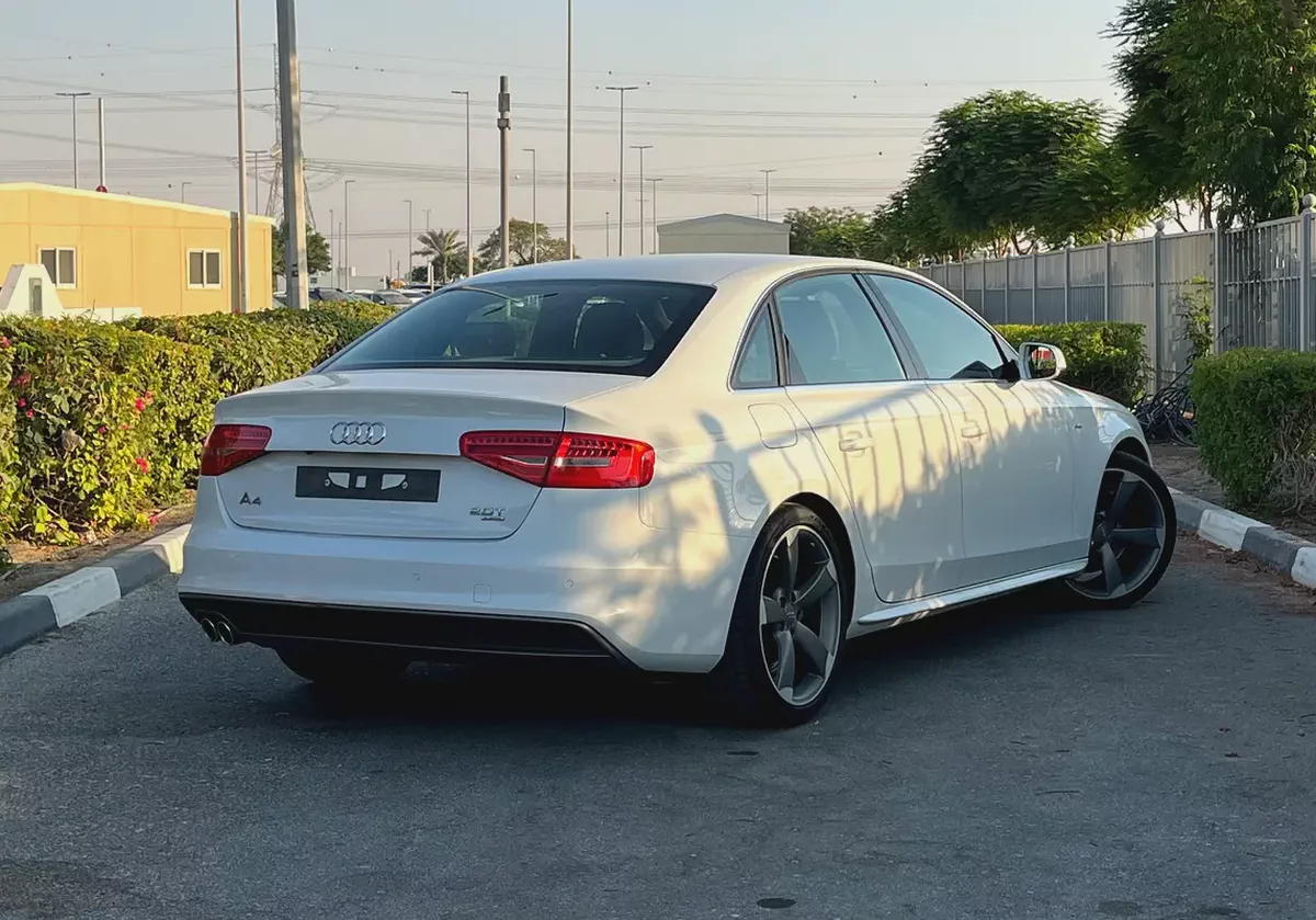 Audi A4 2014 2.0 TFSI quattro S line | GCC Specs | Well Maintained-6-6