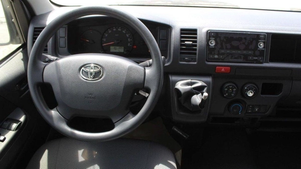 Toyota Hiace Toyota Hiace 2.5L High Roof Diesel old ship 2024