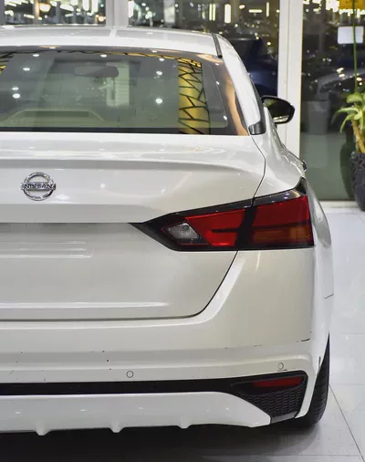 AED 593 EMi at 0% DP | Nissan Altima ( 2020 Model ) in White Color GCC Specs-8
