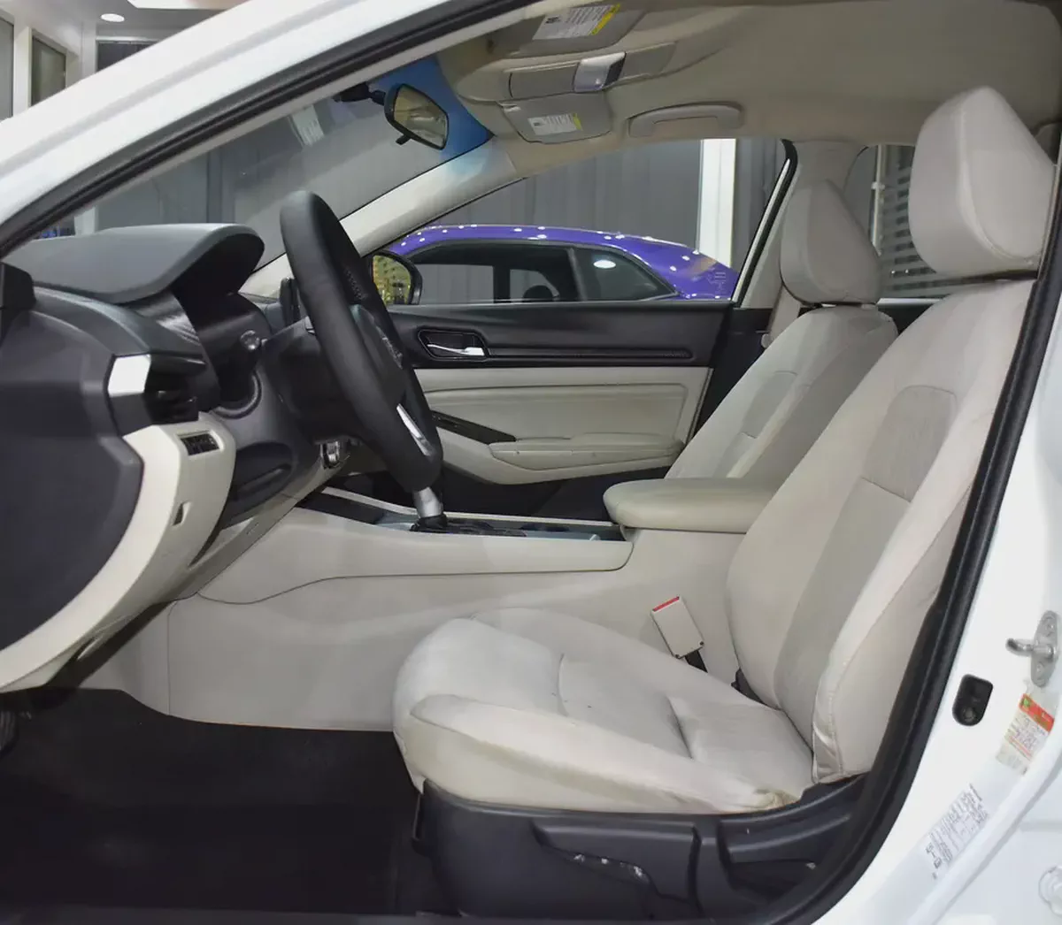 AED 593 EMi at 0% DP | Nissan Altima ( 2020 Model ) in White Color GCC Specs-9-9