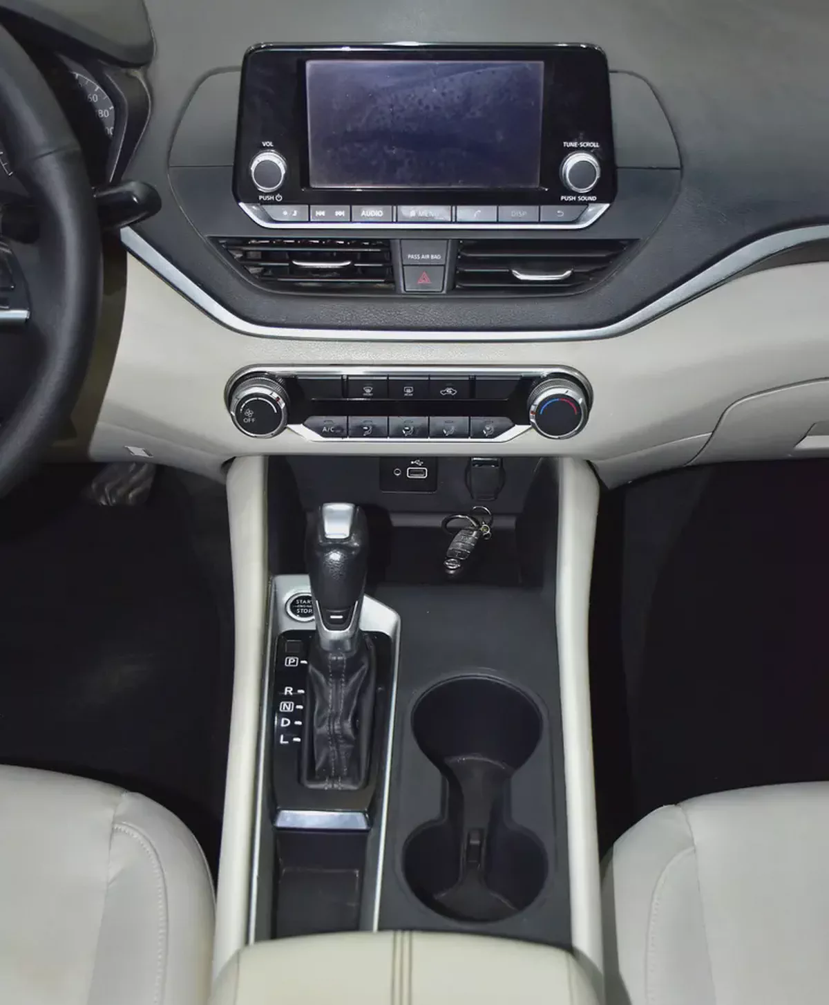 AED 593 EMi at 0% DP | Nissan Altima ( 2020 Model ) in White Color GCC Specs-13-13