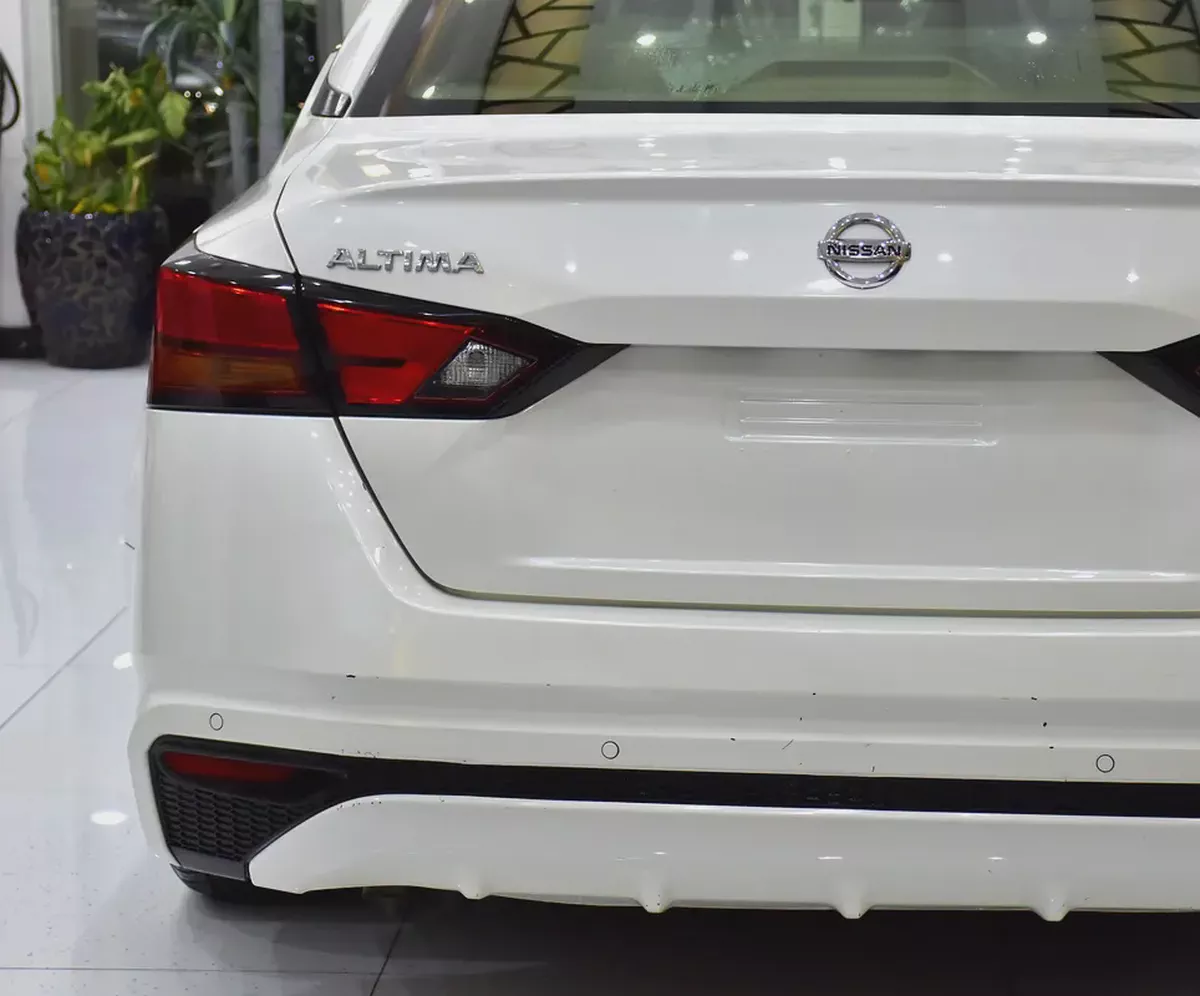 AED 593 EMi at 0% DP | Nissan Altima ( 2020 Model ) in White Color GCC Specs-7-7