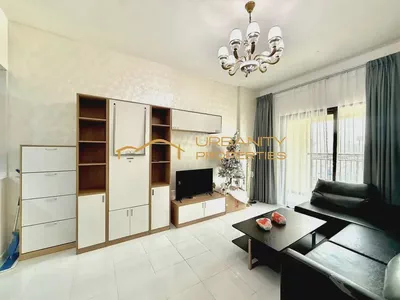 Fully Furnished | Open View | Bright Unit | Vacant | Flexible Chqs-1