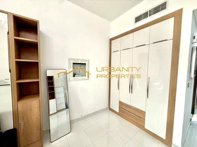 Fully Furnished | Open View | Bright Unit | Vacant | Flexible Chqs-4