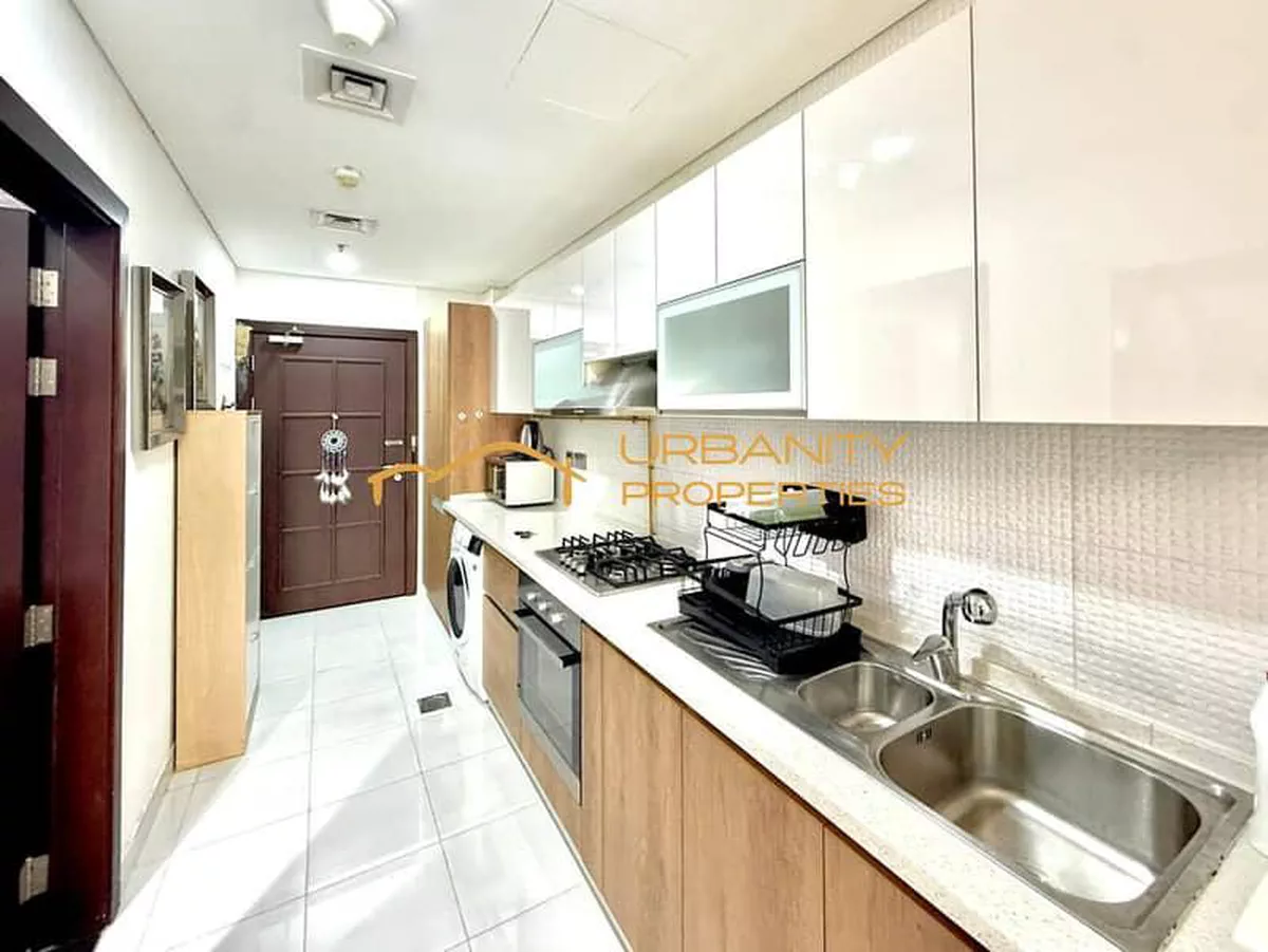 Fully Furnished | Open View | Bright Unit | Vacant | Flexible Chqs-7-7