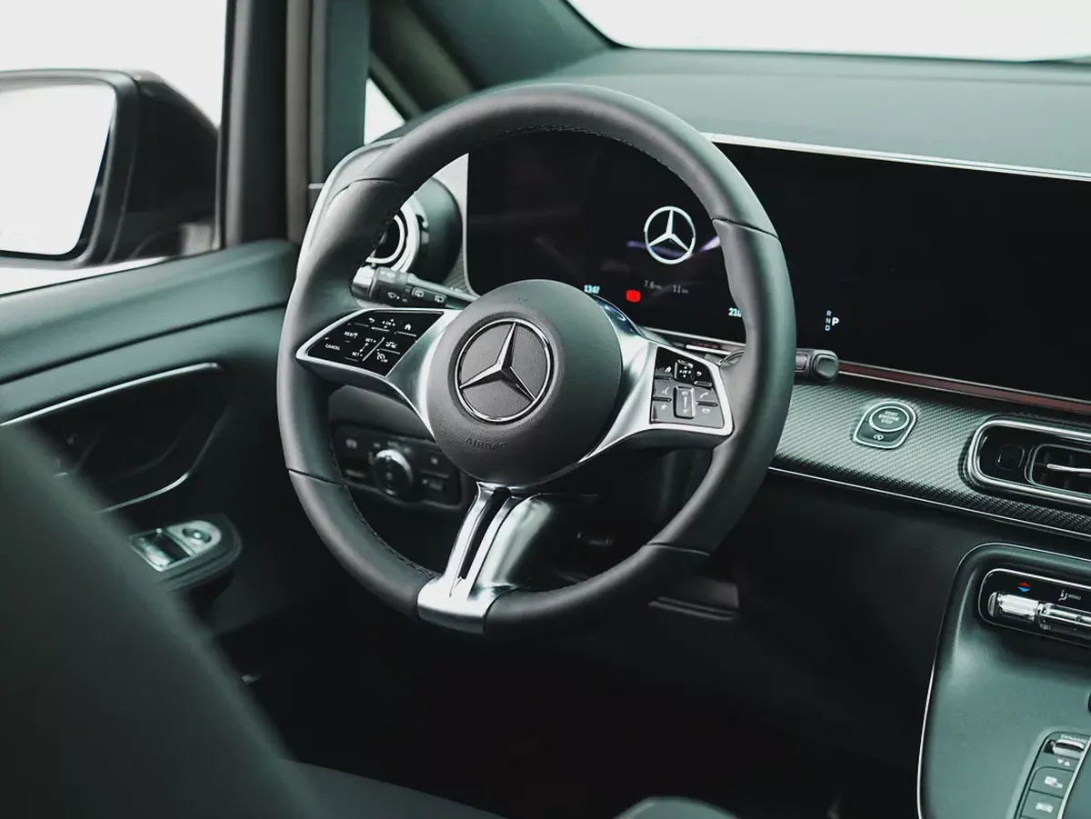 Dealer WARRANTY | GCC SPECS | 2026 Mercedes-Benz V300 AMG Line-15-15