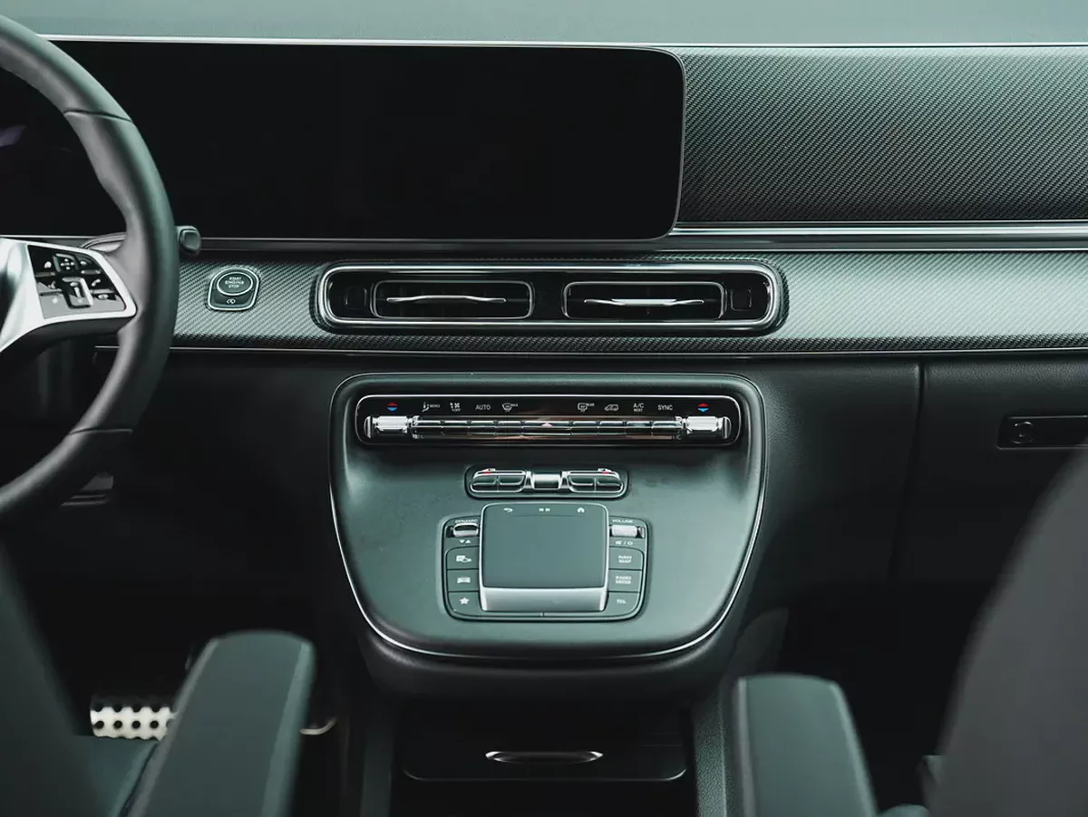 Dealer WARRANTY | GCC SPECS | 2026 Mercedes-Benz V300 AMG Line-16-16
