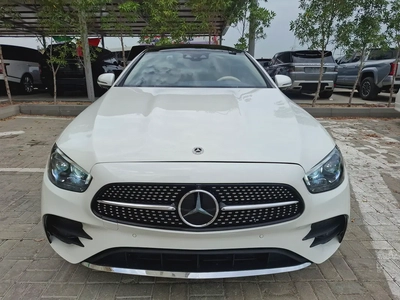 2023 Mercedes-Benz E 300 4MATIC - Korean Specs --1