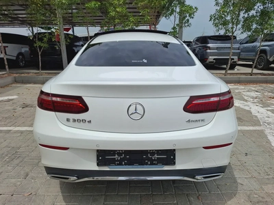 2023 Mercedes-Benz E 300 4MATIC - Korean Specs --4